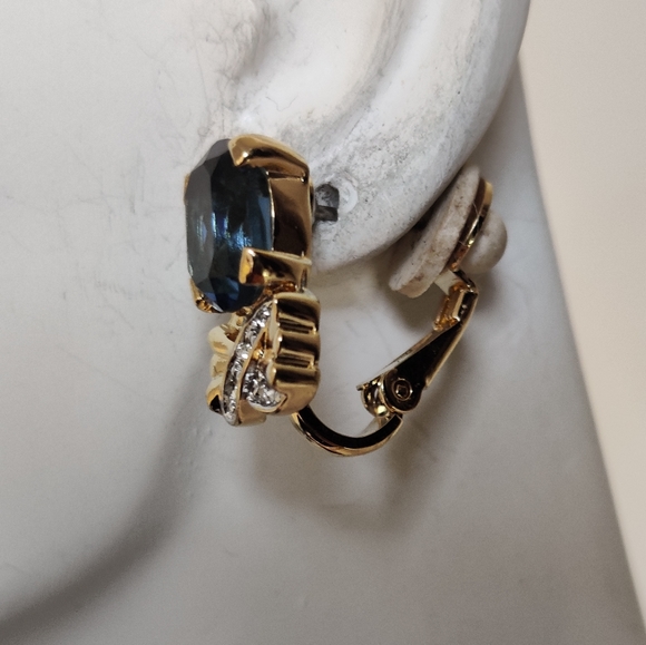 Vintage D'Orlan Earrings w/Blue Topaz Glass - Picture 15 of 16